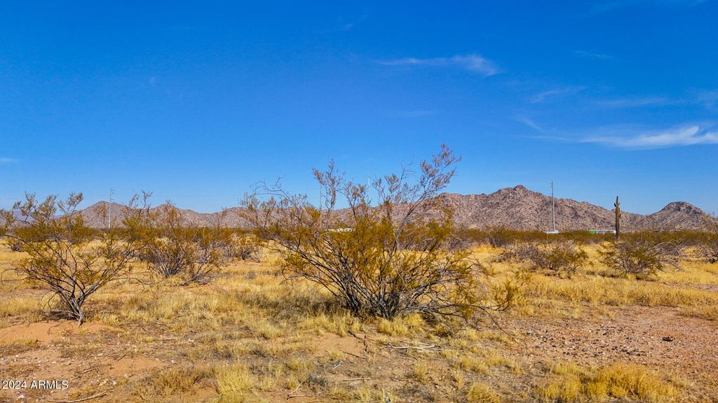 Image 12 of property listing at 0 N Silver Dog Way 2 Acres -- -, Maricopa, AZ 85138
