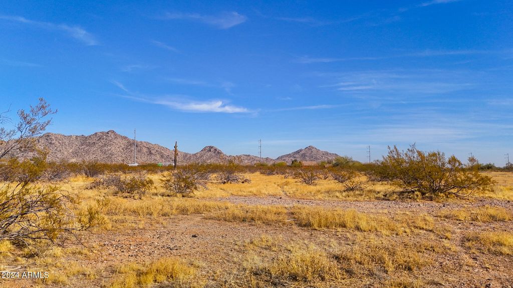 Image 14 of property listing at 0 N Silver Dog Way 2 Acres -- -, Maricopa, AZ 85138