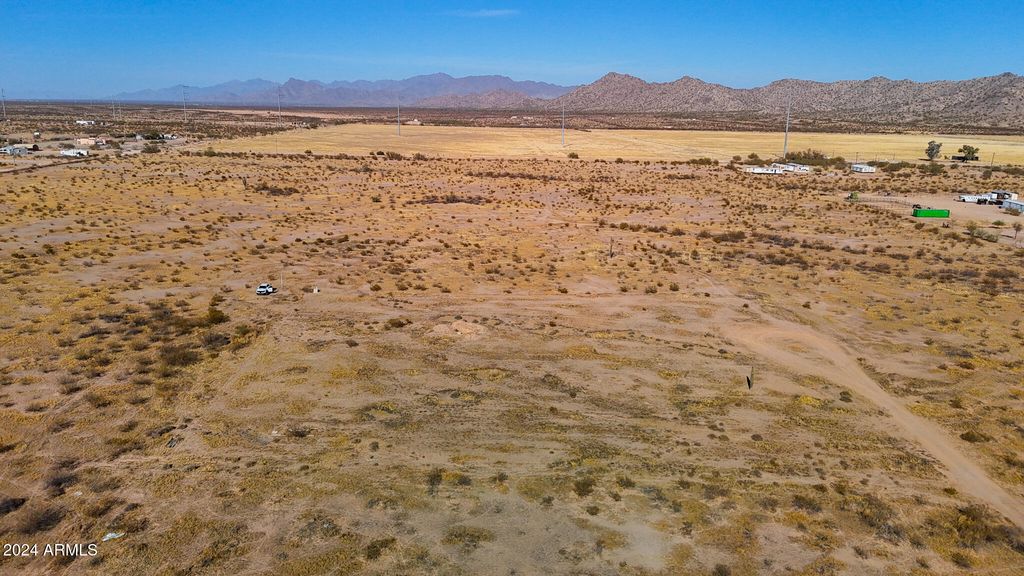 Image 15 of property listing at 0 N Silver Dog Way 2 Acres -- -, Maricopa, AZ 85138