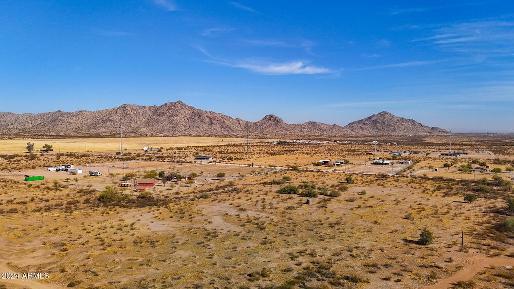 Image 16 of property listing at 0 N Silver Dog Way 2 Acres -- -, Maricopa, AZ 85138