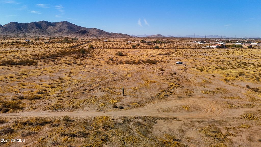 Image 19 of property listing at 0 N Silver Dog Way 2 Acres -- -, Maricopa, AZ 85138