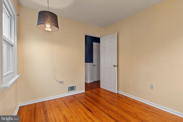 1186 KINGSLEY RD, Camp Hill, PA 17011