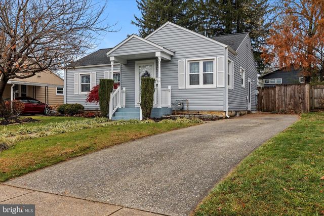 1186 KINGSLEY RD, Camp Hill, PA 17011