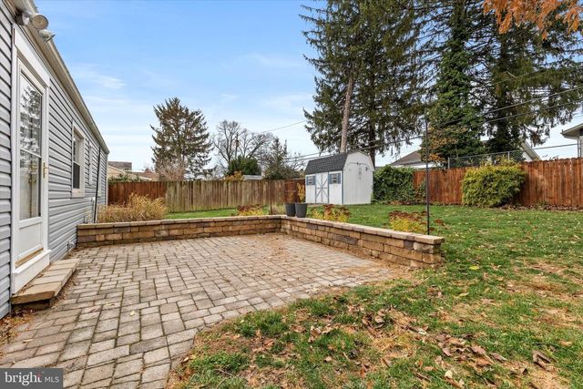 1186 KINGSLEY RD, Camp Hill, PA 17011