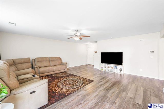 1017 Summer Duck Loop, Florence, SC 29501