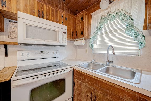 15932 Fm 442 Road, Needville, TX 77461