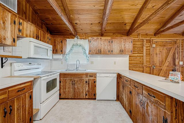 15932 Fm 442 Road, Needville, TX 77461