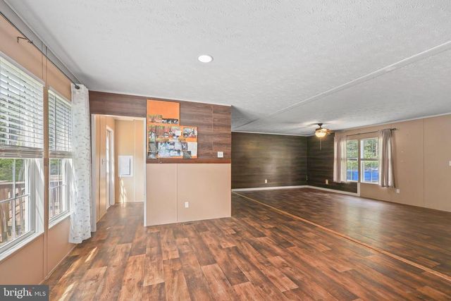 8275 GRANITE SPRINGS RD, Spotsylvania, VA 22551