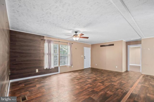 8275 GRANITE SPRINGS RD, Spotsylvania, VA 22551