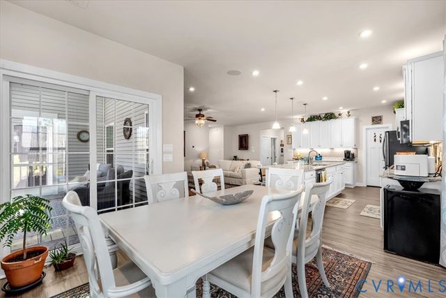 6415 Twin Falls Ct, Moseley, VA 23120