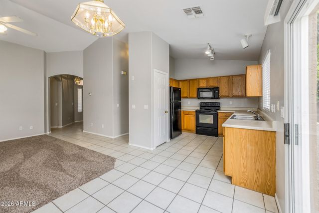 6640 E RUSSELL Street, Mesa, AZ 85215
