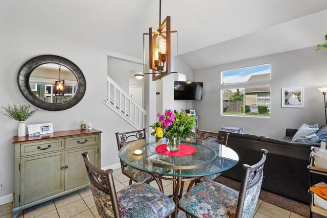 6334 Laguna Mirage Ln, Elk Grove, CA 95758