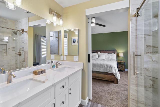 6334 Laguna Mirage Ln, Elk Grove, CA 95758