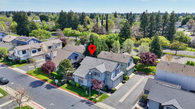 6334 Laguna Mirage Ln, Elk Grove, CA 95758