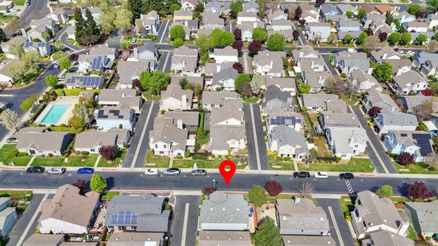 6334 Laguna Mirage Ln, Elk Grove, CA 95758