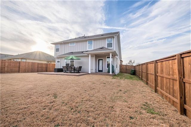 5501 Bonneville BND, Austin, TX 78744