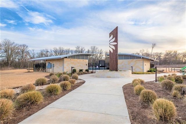 5501 Bonneville BND, Austin, TX 78744