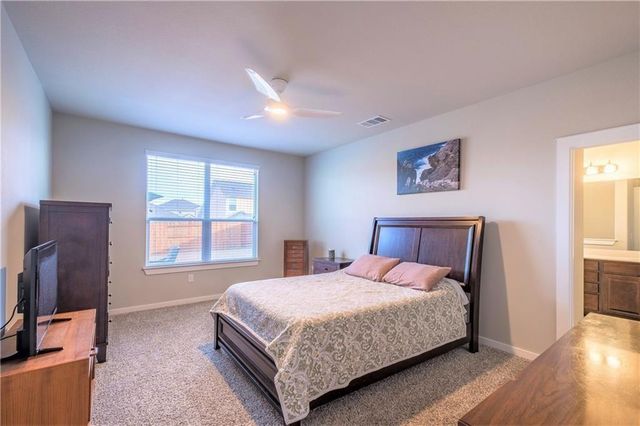 5501 Bonneville BND, Austin, TX 78744