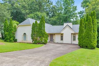 4260 Keheley Lake NE Drive, Marietta, GA 30066