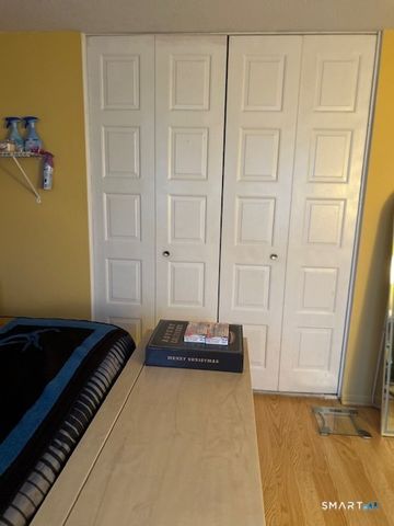 92 Angel Drive APT C, Waterbury, CT 06708