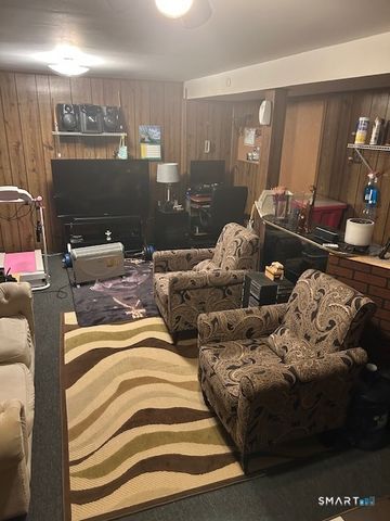 92 Angel Drive APT C, Waterbury, CT 06708