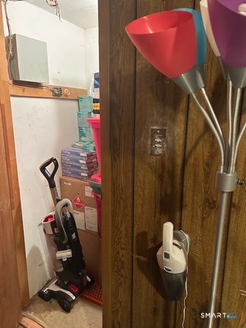 92 Angel Drive APT C, Waterbury, CT 06708