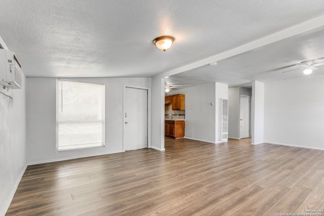 6139 Lawn Valley, San Antonio, TX 78242