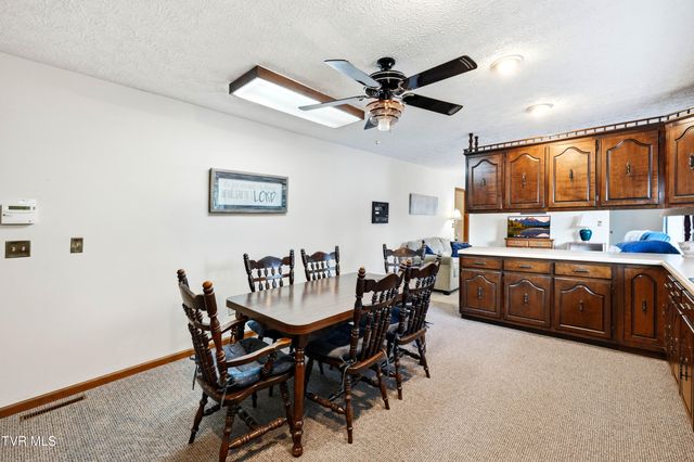 192 Snyder Drive, Johnson City, TN 37615