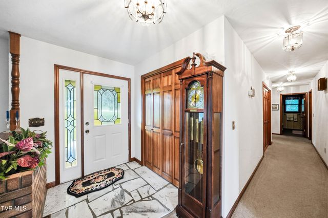 192 Snyder Drive, Johnson City, TN 37615