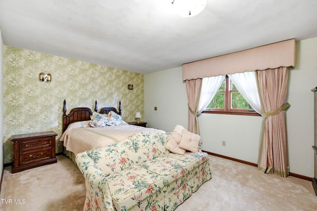 192 Snyder Drive, Johnson City, TN 37615