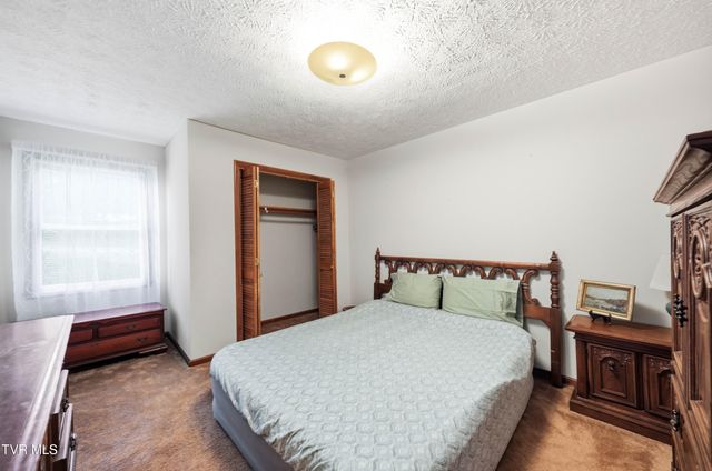 192 Snyder Drive, Johnson City, TN 37615