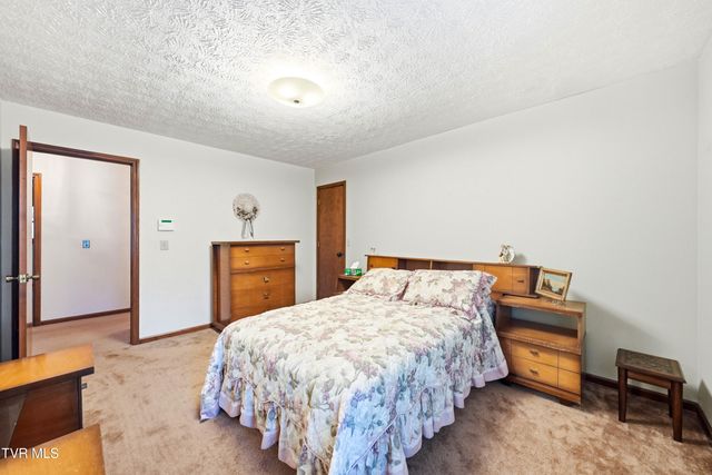 192 Snyder Drive, Johnson City, TN 37615