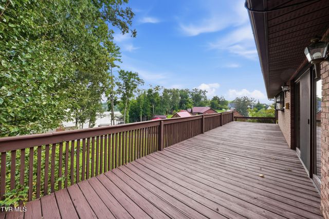 192 Snyder Drive, Johnson City, TN 37615