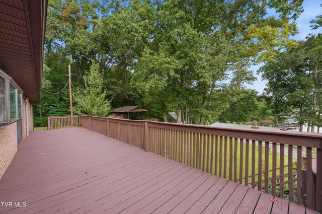 192 Snyder Drive, Johnson City, TN 37615