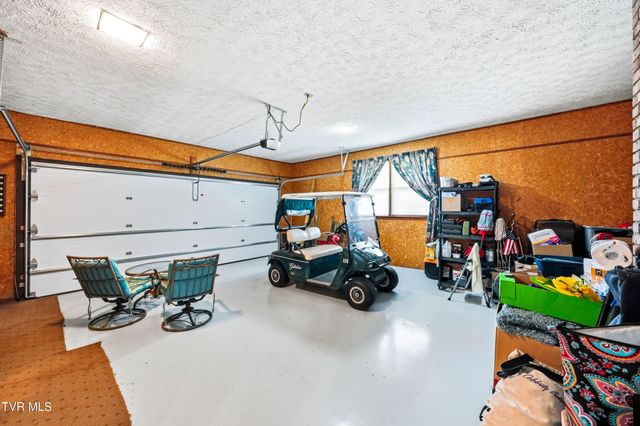 192 Snyder Drive, Johnson City, TN 37615