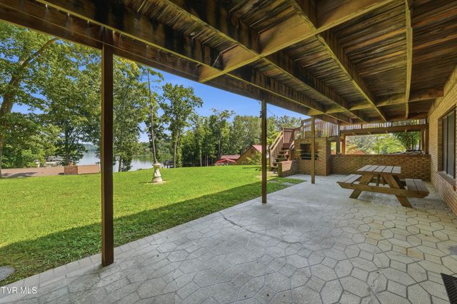 192 Snyder Drive, Johnson City, TN 37615