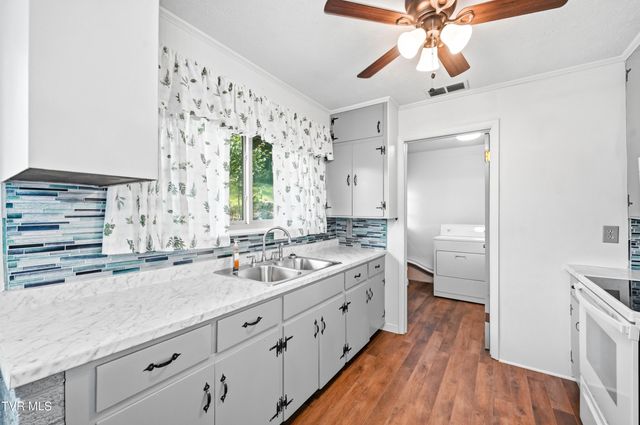 192 Snyder Drive, Johnson City, TN 37615