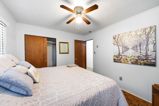 192 Snyder Drive, Johnson City, TN 37615