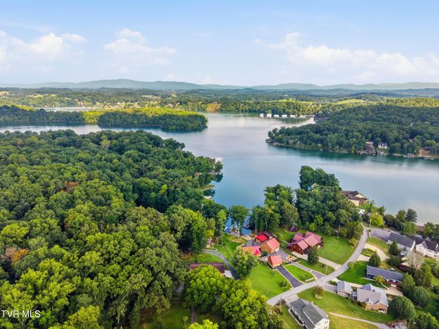 192 Snyder Drive, Johnson City, TN 37615