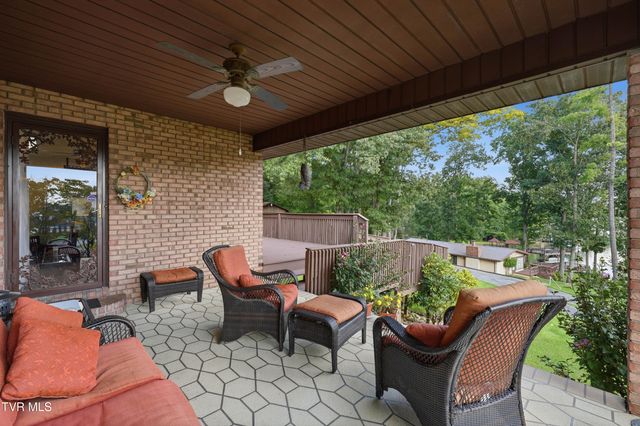 192 Snyder Drive, Johnson City, TN 37615