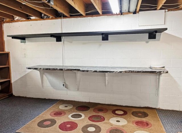 3835 N Graham Road, Thomas Township, MI 48623