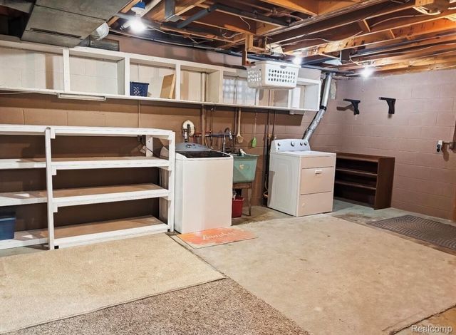 3835 N Graham Road, Thomas Township, MI 48623