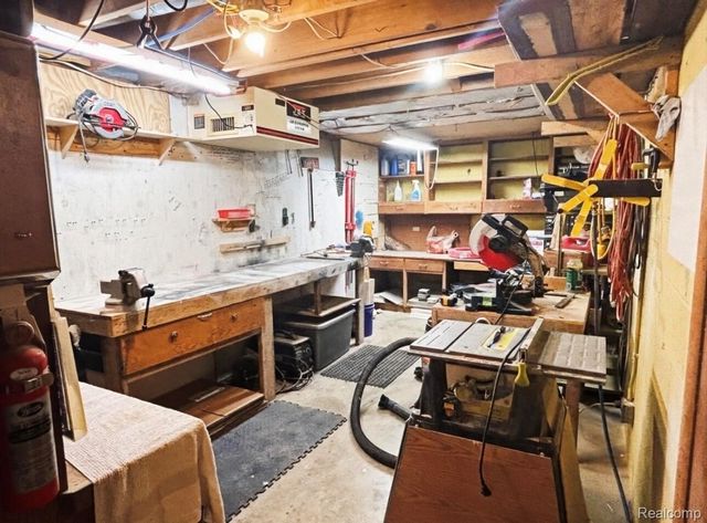 3835 N Graham Road, Thomas Township, MI 48623