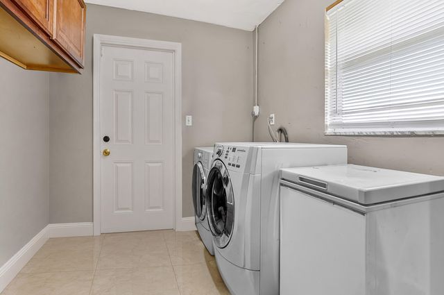 5801 NW 14th Court, Sunrise, FL 33313