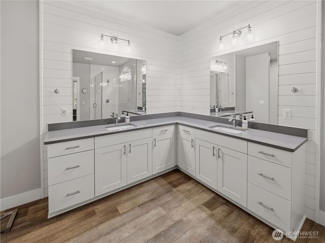 28911 220th Place SE, Black Diamond, WA 98010