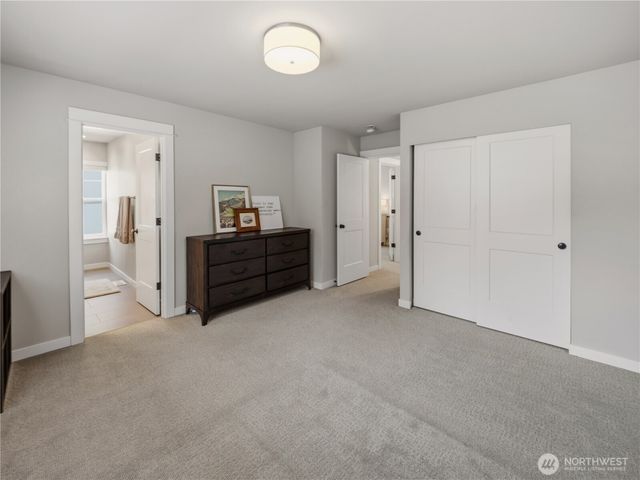 28911 220th Place SE, Black Diamond, WA 98010