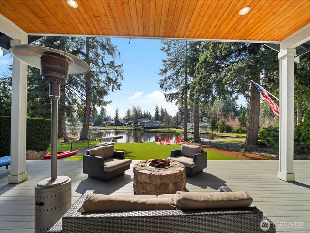 28911 220th Place SE, Black Diamond, WA 98010