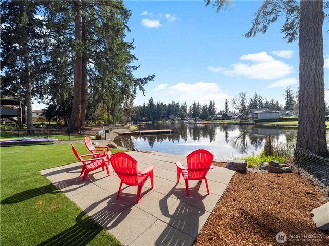28911 220th Place SE, Black Diamond, WA 98010
