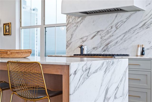 2881 Peachtree Road NE 2201, Atlanta, GA 30305