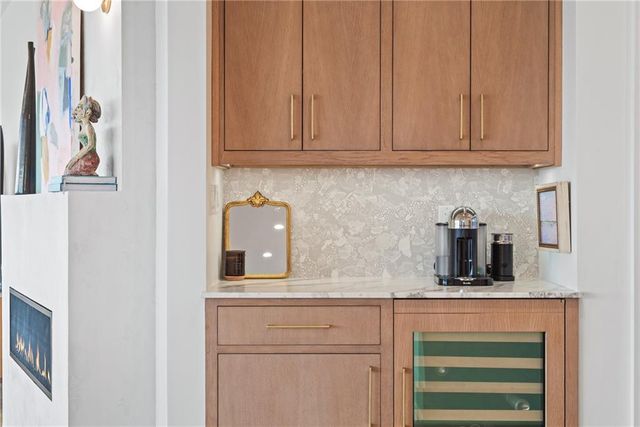 2881 Peachtree Road NE 2201, Atlanta, GA 30305